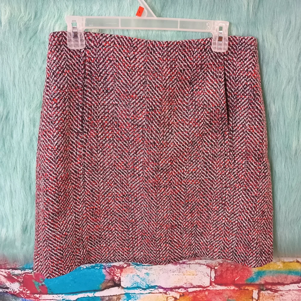 Loft Red White and Black Skirt Size 6 - Picture 2 of 8